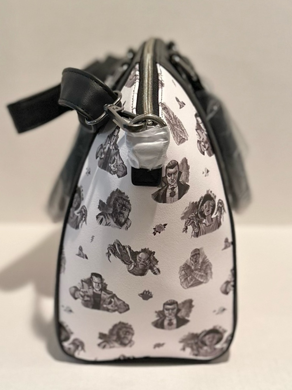 Loungefly NWT Universal Monsters Satchel Bag & Tech Wallet - Picture 3 of 9